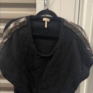 Women's Black Crew Neck Sweater